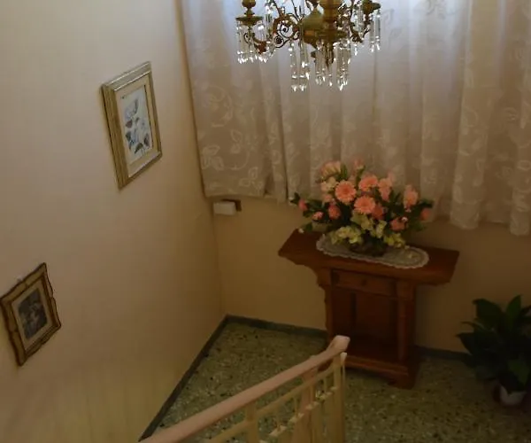 La Lanterna Di Lida E Beppe Pise