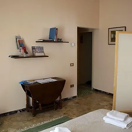 La Lanterna Di Lida E Beppe Bed & Breakfast 4*
