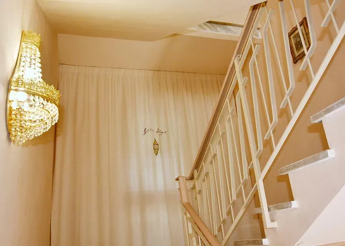 La Lanterna Di Lida E Beppe 4*